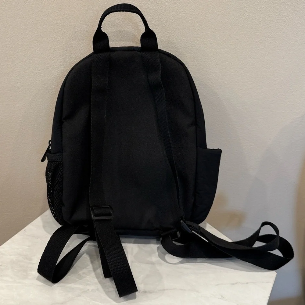 🔥Reebok Black Backpack🔥